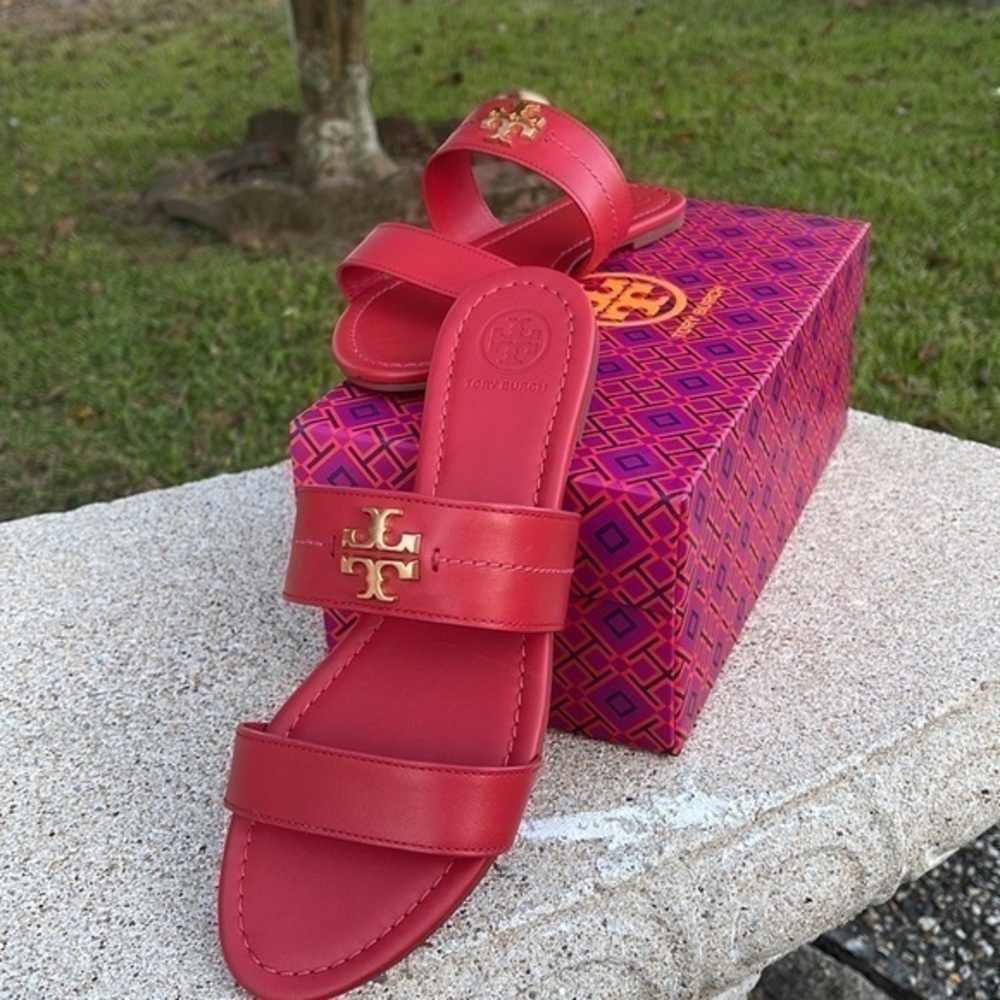 Brand new Tory Burch sandal